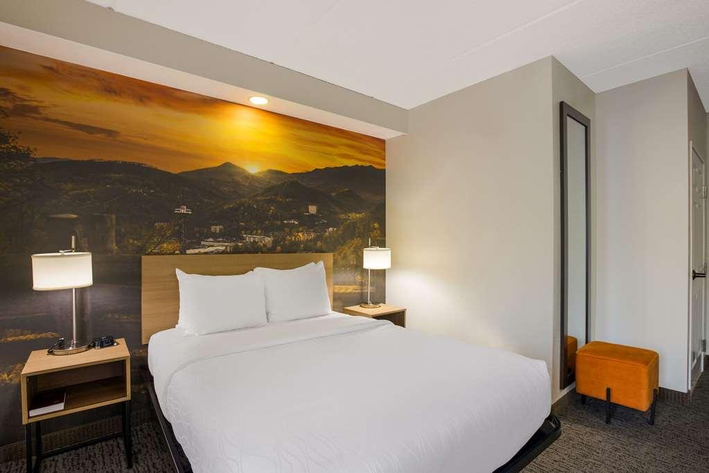Clarion Pointe Sevierville-Pigeon Forge Oda fotoğraf