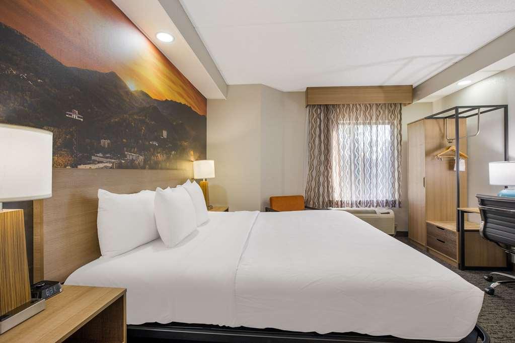 Clarion Pointe Sevierville-Pigeon Forge Oda fotoğraf