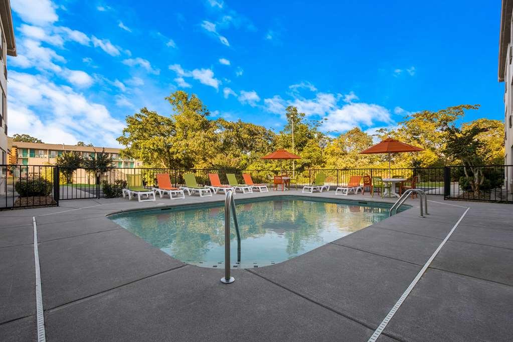 Clarion Pointe Sevierville-Pigeon Forge Konforlar fotoğraf