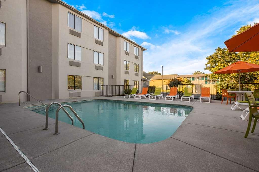 Clarion Pointe Sevierville-Pigeon Forge Konforlar fotoğraf